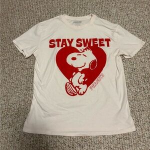 Peanuts "STAY SWEET" Snoopy Heart Valentine's Tshirt Size L (10/12)